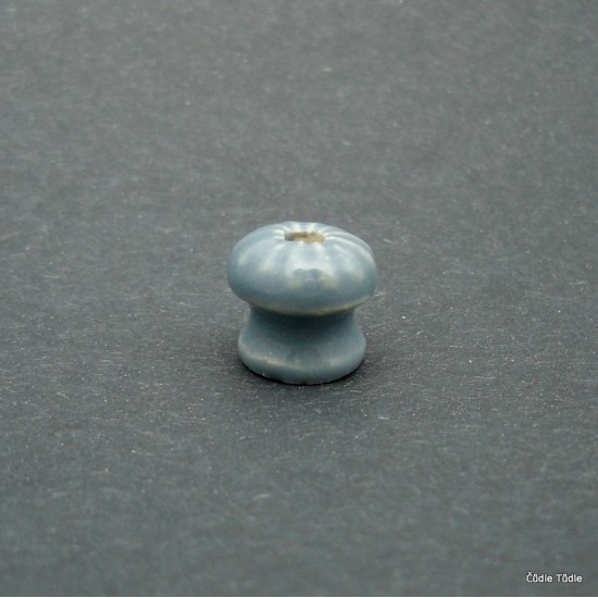 Nábytková knopka šedá 1,4 cm bez vrutu  - úchytka